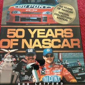 😀 50 YEARS OF NASCAR BOOK PREOWNED